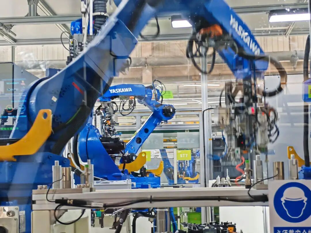 光速智造 探秘法雷奧武漢工廠，每36秒一只車燈的全球智造之旅